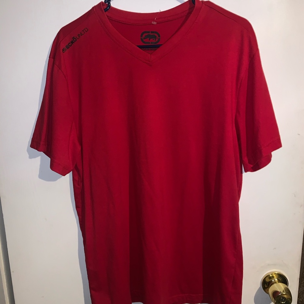 Ecko unlimited v neck